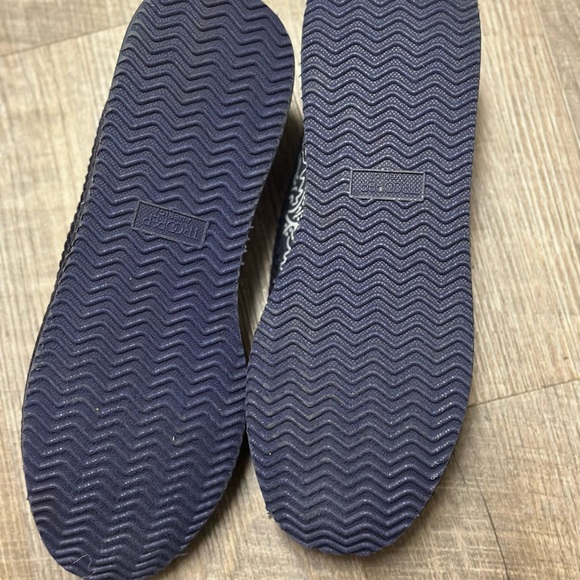 Men’s Bandana Slippers - Picture 4 of 6